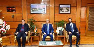 رئيس جامعة أسيوط  يستقبل الملحق الثقافى الكويتى لتعزيز سبل التعاون المشترك في المجالات الأكاديمية والبحثية