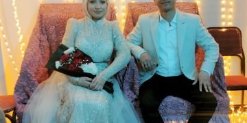 برقيه تهنئه جريدة الشاهد المصري الإخباري تشارك فرحه أيه وأحمد حفل خطوبتهم.