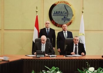 وزيرا النقل والاسكان يشهدان توقيع بروتوكول تعاون في مجالات النقل البري داخل المدن الجديدة