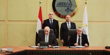 وزيرا النقل والاسكان يشهدان توقيع بروتوكول تعاون في مجالات النقل البري داخل المدن الجديدة