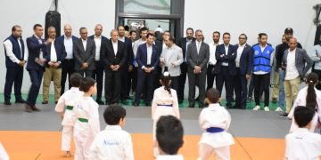 وزير الرياضة يفتتح حمام السباحة الأولمبي في نادى سيتي كلوب ببنها