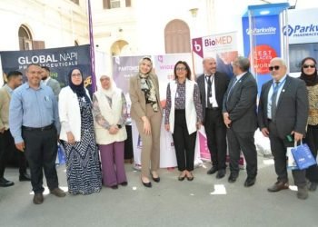 بروتوكول تعاون بين صيدلة القاهرة وشركات الأدوية بهدف التدريب والعمل