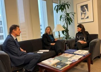 رانيا المشاط .. تبحث دفع التعاون الثنائي مع المملكة المتحدة وهولندا وتلتقي الرئيس التنفيذي للمركز العالمي لتمويل المناخ GCFC