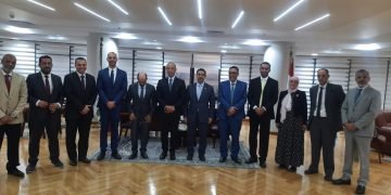 جولات ميدانية لوفد سلطنة عمان بمختلف شركات وهيئات  وزاره الطيران المدنى