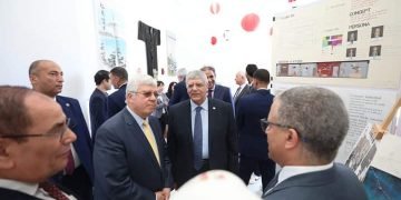 وزير التعليم العالي يعقد اجتماعات مع عدد من سفراء الدول والوفود الأجنبية