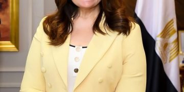 وزيرة الهجرة تعلن ضوابط الاستفادة من مهلة الشهر لدفع الوديعة للمسجلين في مبادرة السيارات