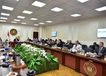 المجلس الأعلى للحوار الإجتماعي يستكمل جلساته برئاسة وزير العمل لمناقشة مشروع قانون العمل