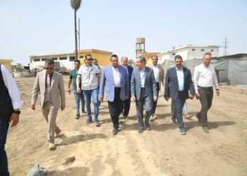 وزير التنمية المحلية ومحافظ الغربية يتفقدان عدداً من المشروعات الخدمية بطنطا