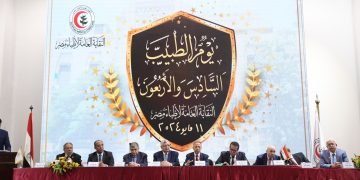 وزير الصحة يثمن جهود الأطقم الطبية المصرية في إنقاذ وإغاثة مصابي غزة