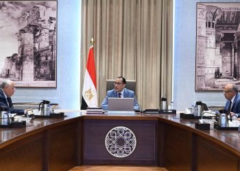 رئيس الوزراء يناقش مقترح إنشاء منظومة رقمية لكافة الأراضي الزراعية على مستوي الجمهورية