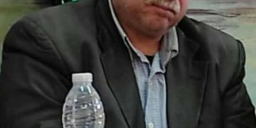 هشام صلاح يكتب :هموم معلم و المتناقضات المهنية والسلوكية