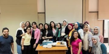 “بتوقيت ماما” مشروع تخرج بإعلام القاهرة