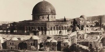 أضحوكة الزمان ..  بقلم: مسرة حيدر