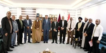 رئيس جامعة الفرات الأوسط التقنية يلتقي مسؤول شؤون العشائر في النجف الأشرف