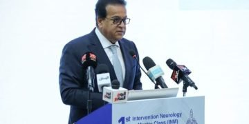 وزير الصحة: تعميم نموذج وحدة علاج جلطات المخ والسكتة الدماغية بالمحافظات النائية