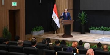 رئيس الوزراء: حل مشكلة الكهرباء.. وأسعار السلع على رأس الأولويات