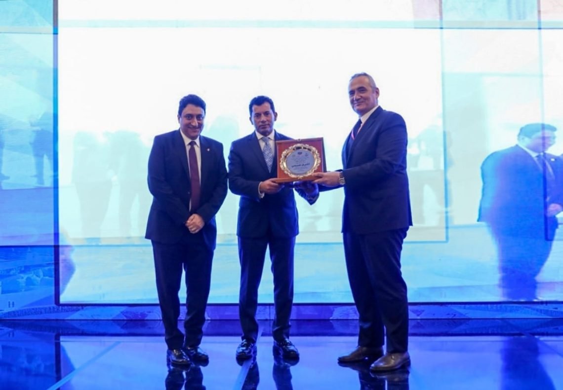 الصحة تستعد لإنشاء مركز طبي رياضي متكامل بالمعهد القومي الحركي والعصبي