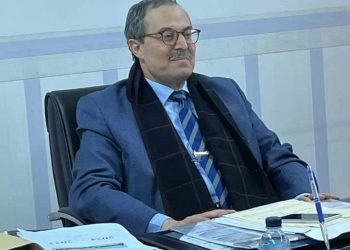 القاضى الشاعر  بين منصتى العدالة والوجدان