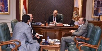 وزير العمل يلتقي بعض ممثلي المنظمات النقابية العمالية “تحت التأسيس”