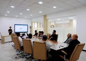 جامعة الفرات الأوسط التقنية تقيم دورة تدريبية عن استخدام قاعدة بيانات البحث العلمي الالكترونية
