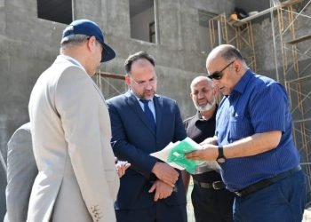 رئيس جامعة الفرات الأوسط التقنية يتفقد مشاريع الإعمار