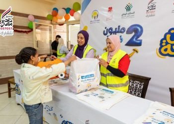 دكان الفرحة يوفر 10 آلاف قطعة ملابس للأطفال الأيتام