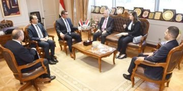 الشربيني: مصر مستعدة لنقل خبراتها الواسعة في مجال التنمية العمرانية لأشقائنا بالعراق تنفيذاً لتوجيهات فخامة الرئيس السيسى