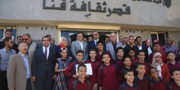 وزير الثقافة يبحث مع محافظ قنا تنفيذ عدد من المشروعات الثقافية لإلقاء الضوء على التراث الغني لمحافظة قنا