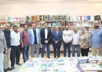 وزير الثقافة يلتقي محافظ أسيوط في ختام اليوم الأول من زيارته للمواقع الثقافية بمحافظات الصعيد ويبحثان تكثيف الفعاليات في المحافظة