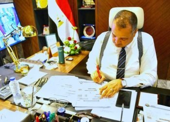 محافظ جنوب سيناء يصدّق على 68 قرار تصالح لمخالفات البناء لمواطني طور سيناء ودهب