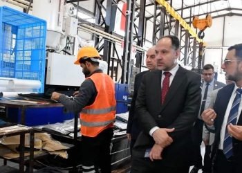 رئيس جامعة الفرات الأوسط التقنية يزور شركة أبراج الأهرام للتجارة العامة وصناعة الأجهزة المنزلية