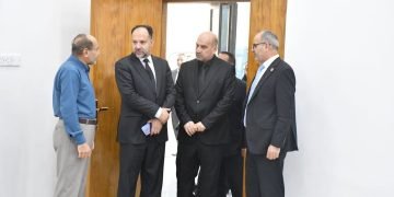 رئيس الجامعة يتفقد سير العملية التعليمية في المعهد التقني كوفة للعام الدراسي 2024-2025