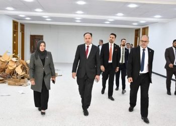 رئيس جامعة الفرات الأوسط التقنية يتابع ميدانياً مشاريع الاعمار والبناء في كلية التقنيات الصحية والطبية كوفة