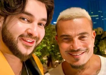 النجم المصري عمرو دياب و الإعلامي المصرى كريم أسامة