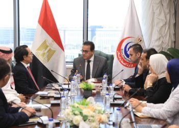 نائب رئيس الوزراء وزير الصحة يستقبل رئيس شركة إنترهيلث كندا لتعزيز الشراكة الصحية