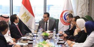 نائب رئيس الوزراء وزير الصحة يستقبل رئيس شركة إنترهيلث كندا لتعزيز الشراكة الصحية