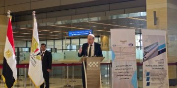 وزير الطيران المدني: “تشغيل المبنى  الجديد  يعد” انطلاقة جديدة نحو الاستدامة.. وباكورة واعدة للمطارات الصديقه للبيئة”