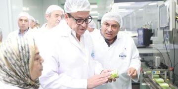 نائب رئيس مجلس الوزراء وزير الصحة: شركة «إيبيكو» أحد الركائز الاستراتيجية لإنتاج الدواء في مصر