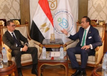 رئيس هيئة الرعاية الصحية يلتقي المدير العام لشركة فياتريس