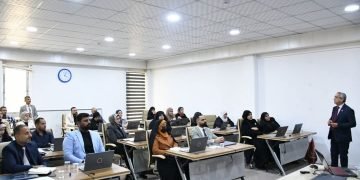 جامعة الفرات الأوسط التقنية تقيم ورشة عمل حول استخدام الذكاء الاصطناعي في البحث العلمي