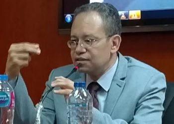 د حسام عقل : يفتح ملفات شائكة  عبرندوات ملتقى السرد العربى