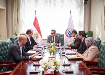 وزير الصحة يوجه باستئناف نشاط جميع أفرع سلاسل المنشآت الغذائية التي تم إغلاقها فور التأكد من مطابقتها للمواصفات والشروط الصحية المعلنة