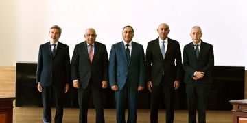 رئيس الوزراء يشهد توقيع بروتوكول تعاون مشترك لإنشاء وتطوير ٥ مدارس للتكنولوجيا التطبيقية في مجالات أنشطة الكهرباء