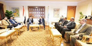 محافظ أسيوط يستقبل وزير الثقافة لبحث تطوير البنية الثقافية ودراسة إنشاء دار للأوبرا بالمحافظة