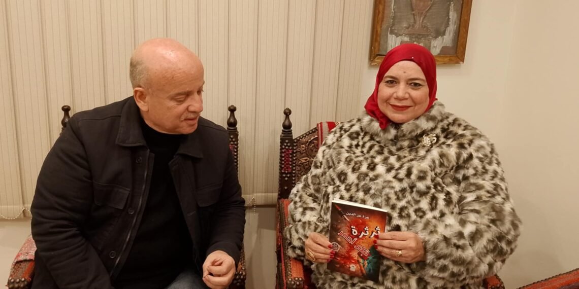 الشاهد المصرى ومدير التحرير  ولقاء مع الأديبة الروائية عزة عز الدين رحلة كفاح ونجاح