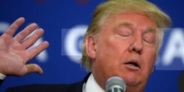 ” ترامب ”  و فن صناعة الكذب