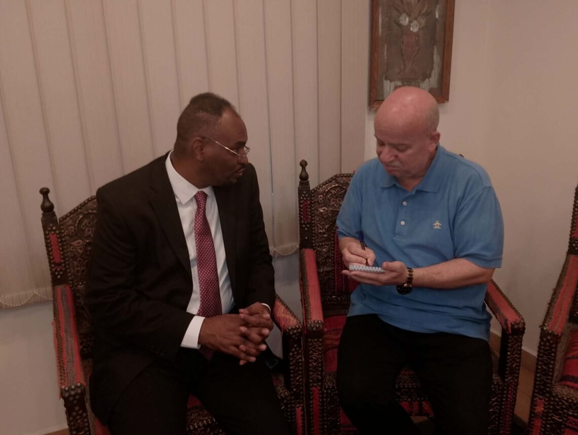 ” المعز عبد المتعال ” سودانى المولد والنشأة  مصرى الهوى