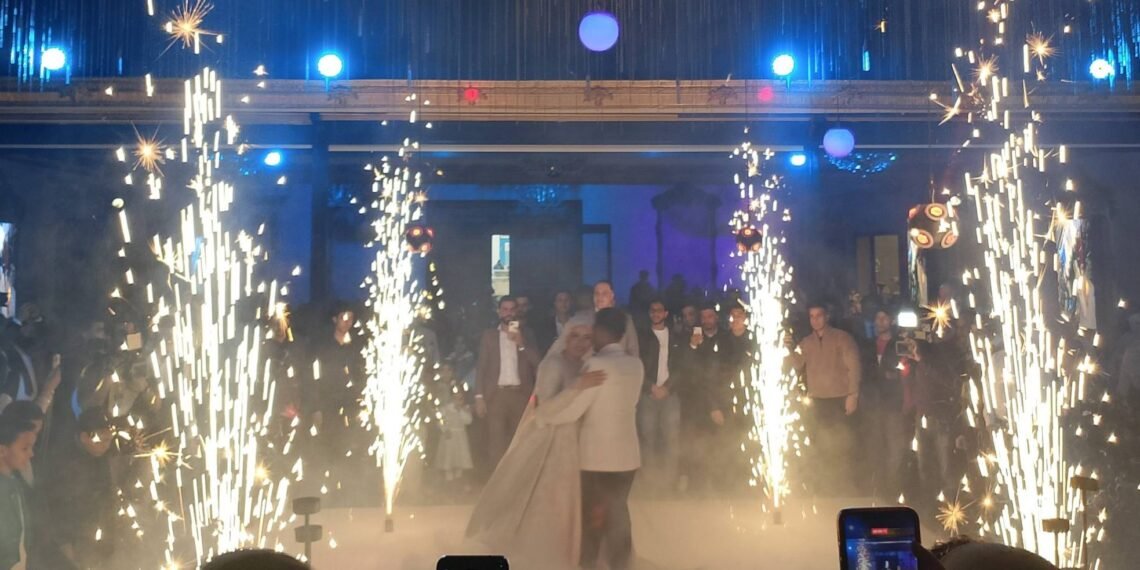 موقع وجريدة الشاهد المصري يشارك حسين وسهي حفل زفافهم بدار الأسلحة والذخيرة.