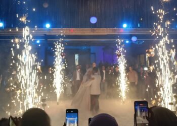 موقع وجريدة الشاهد المصري يشارك حسين وسهي حفل زفافهم بدار الأسلحة والذخيرة.