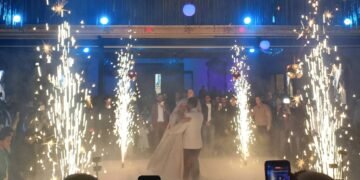 موقع وجريدة الشاهد المصري يشارك حسين وسهي حفل زفافهم بدار الأسلحة والذخيرة.